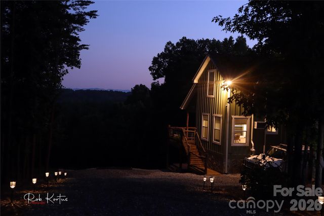 1594 High Valley Way, Lenoir, NC 28645