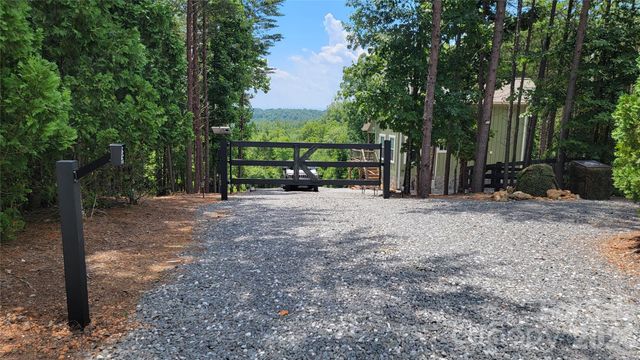 1594 High Valley Way, Lenoir, NC 28645
