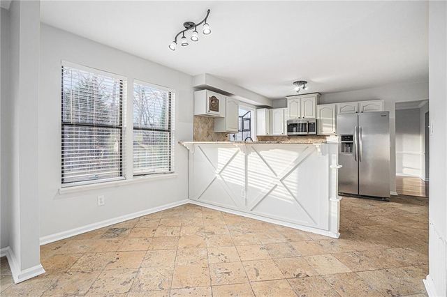 1655 Links Overlook, Stone Mountain, GA 30088