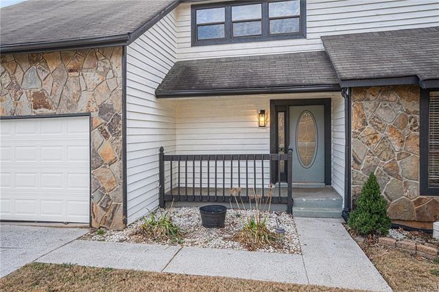 1655 Links Overlook, Stone Mountain, GA 30088