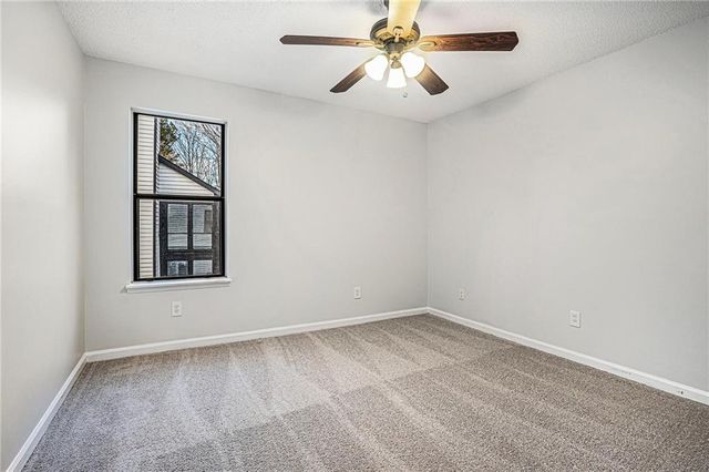 1655 Links Overlook, Stone Mountain, GA 30088