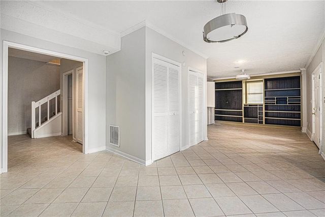 1655 Links Overlook, Stone Mountain, GA 30088