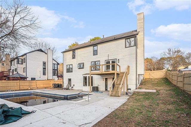 1655 Links Overlook, Stone Mountain, GA 30088