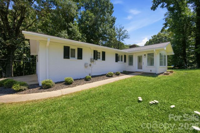 803 E 24th Street, Newton, NC 28658