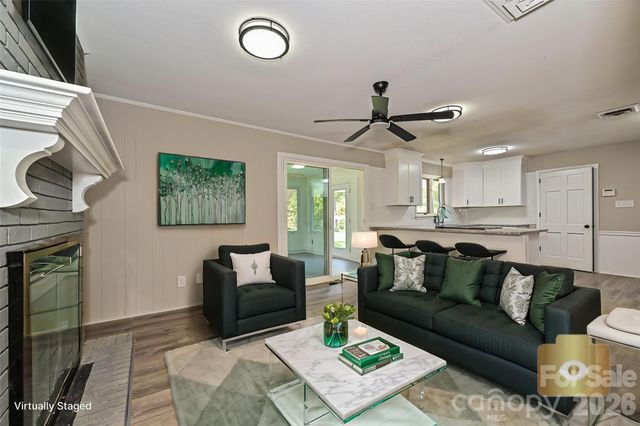 803 E 24th Street, Newton, NC 28658