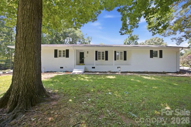 803 E 24th Street, Newton, NC 28658