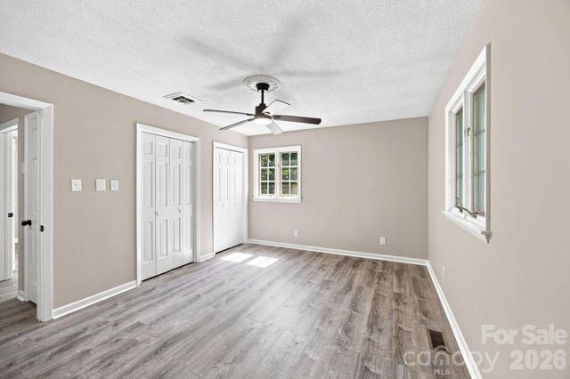 803 E 24th Street, Newton, NC 28658