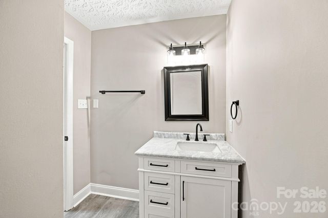 803 E 24th Street, Newton, NC 28658