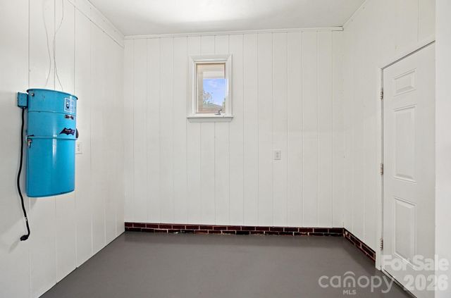 803 E 24th Street, Newton, NC 28658