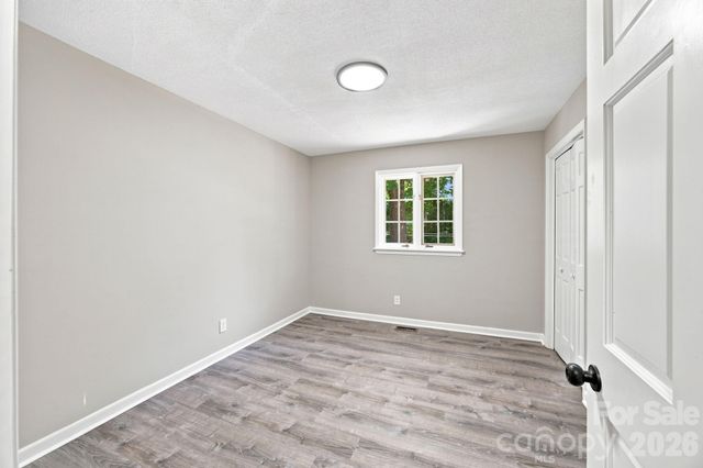 803 E 24th Street, Newton, NC 28658