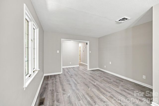803 E 24th Street, Newton, NC 28658