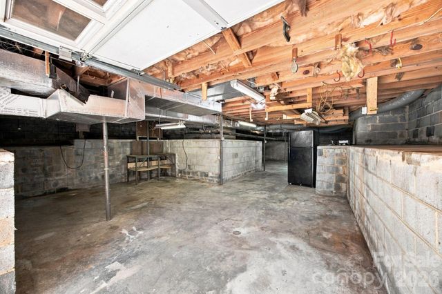 803 E 24th Street, Newton, NC 28658