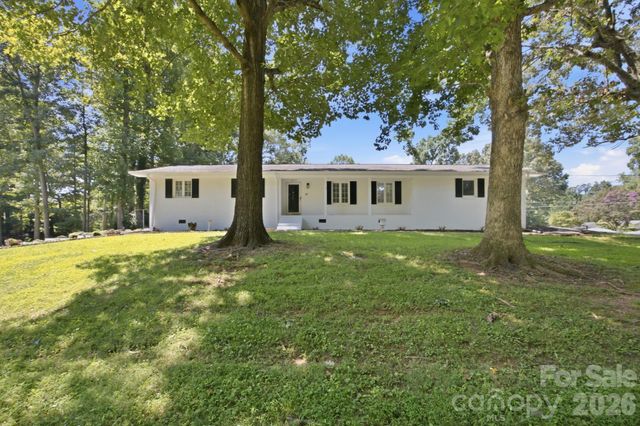 803 E 24th Street, Newton, NC 28658