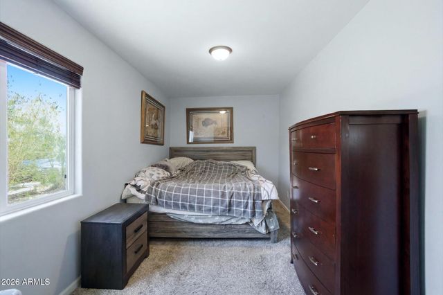 2732 E ROESER Road, Phoenix, AZ 85040