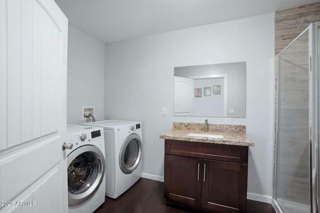 2732 E ROESER Road, Phoenix, AZ 85040