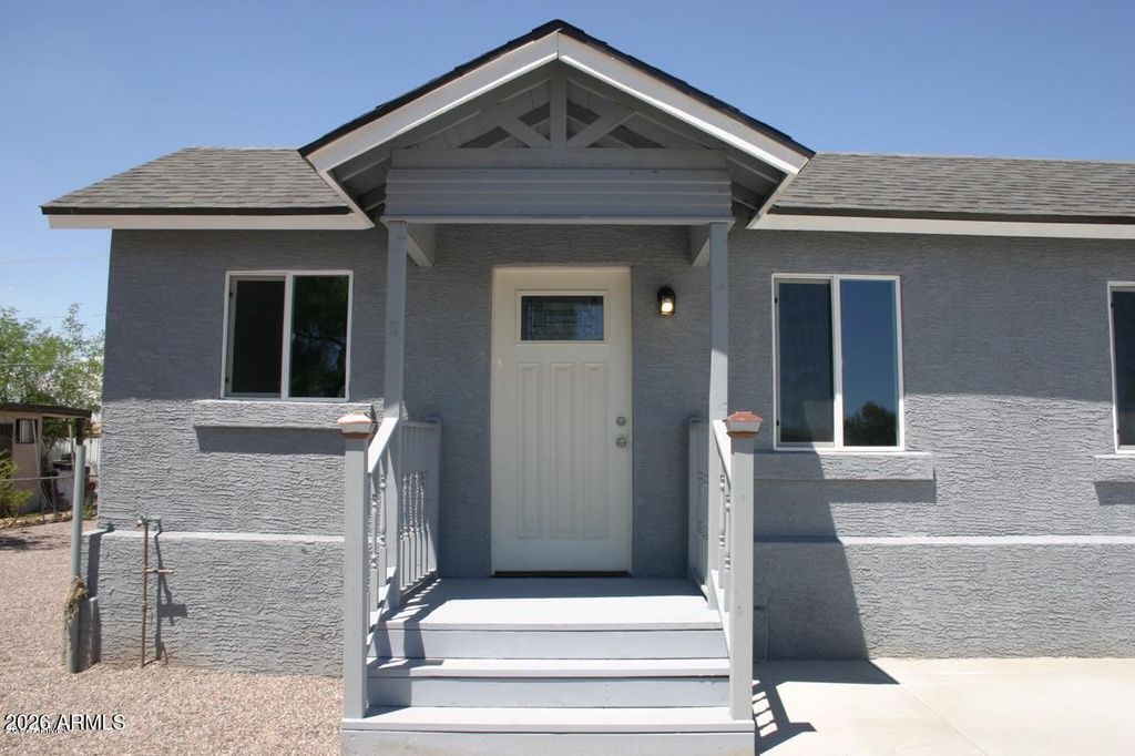 2732 E ROESER Road, Phoenix, AZ 85040 — photo 2