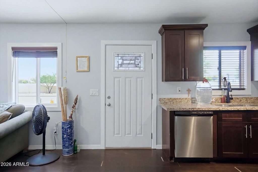 2732 E ROESER Road, Phoenix, AZ 85040 — photo 3