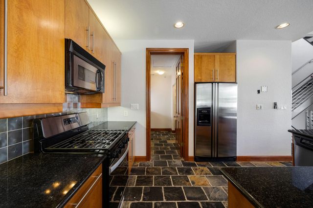 932 Knox Street, Houston, TX 77007