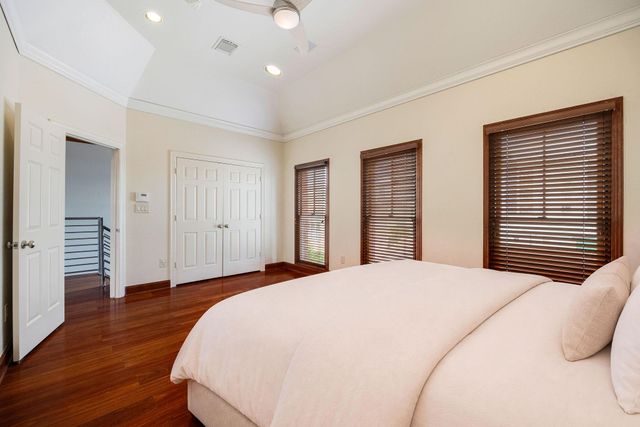 932 Knox Street, Houston, TX 77007