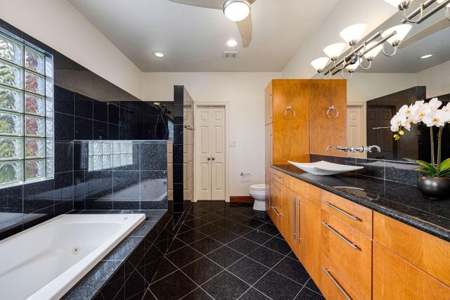 932 Knox Street, Houston, TX 77007
