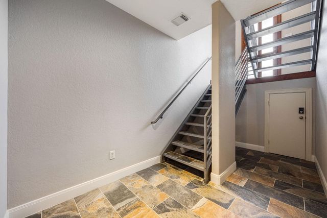 932 Knox Street, Houston, TX 77007