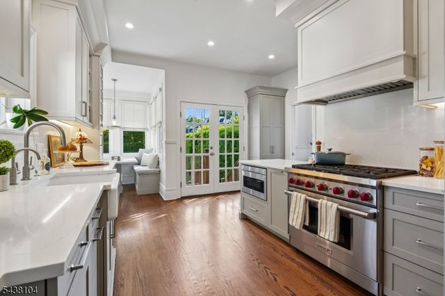 20 Highland Pl, Maplewood Twp., NJ 07040