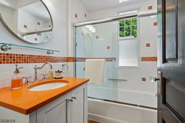 20 Highland Pl, Maplewood Twp., NJ 07040