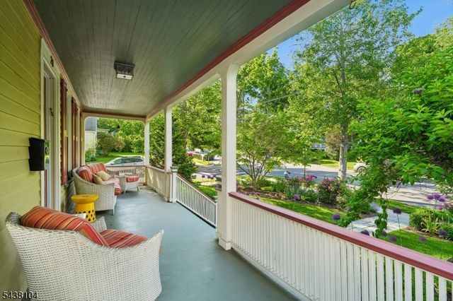 20 Highland Pl, Maplewood Twp., NJ 07040