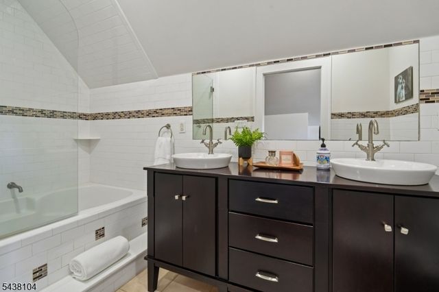 20 Highland Pl, Maplewood Twp., NJ 07040
