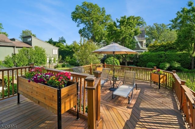 20 Highland Pl, Maplewood Twp., NJ 07040