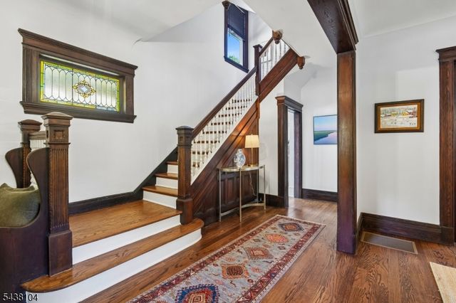 20 Highland Pl, Maplewood Twp., NJ 07040