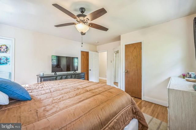 28 PENNLYN RD, Churchville, PA 18966