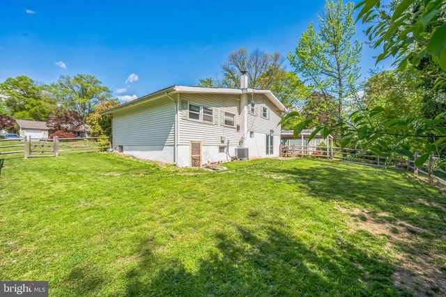 28 PENNLYN RD, Churchville, PA 18966