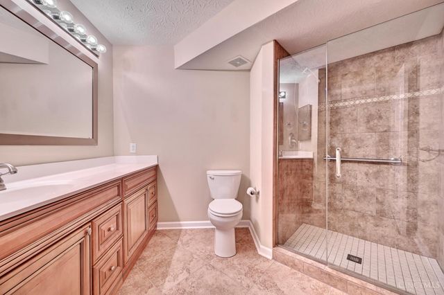 200 Postoak Lane, Milford, OH 45150