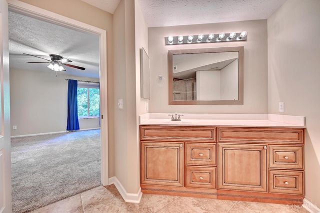 200 Postoak Lane, Milford, OH 45150