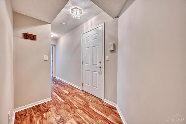 200 Postoak Lane, Milford, OH 45150