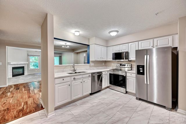 200 Postoak Lane, Milford, OH 45150