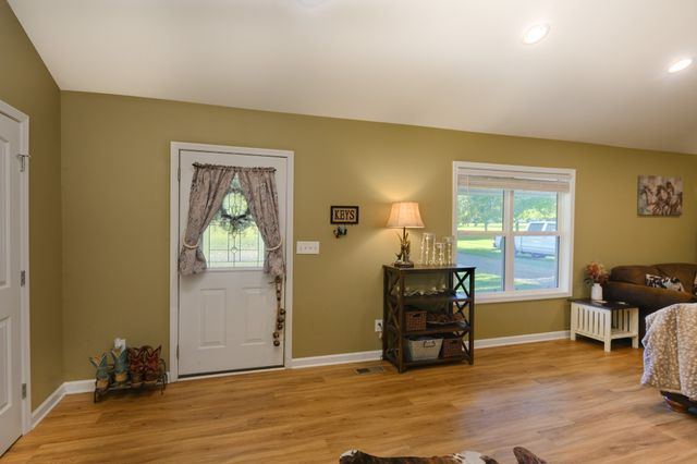 1614 Warner Bridge Rd, Shelbyville, TN 37160