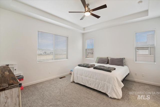 8807 E Snow Drop St, Nampa, ID 83687