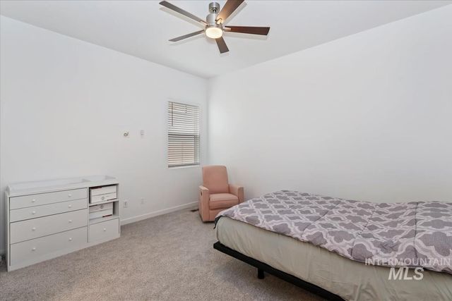 8807 E Snow Drop St, Nampa, ID 83687