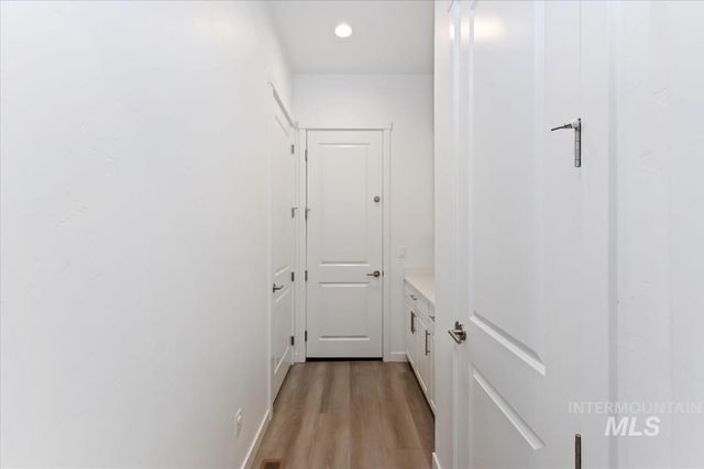 8807 E Snow Drop St, Nampa, ID 83687