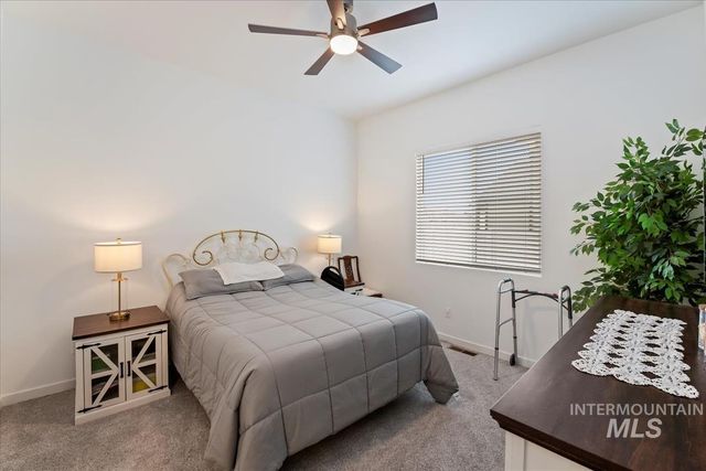 8807 E Snow Drop St, Nampa, ID 83687