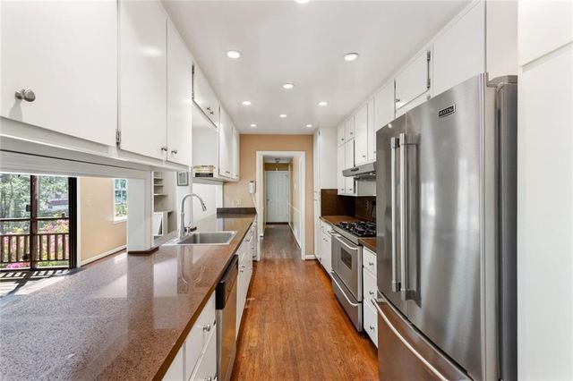 3391 Ridgewood Road NW, Atlanta, GA 30327