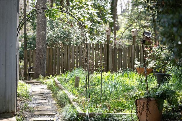 3391 Ridgewood Road NW, Atlanta, GA 30327