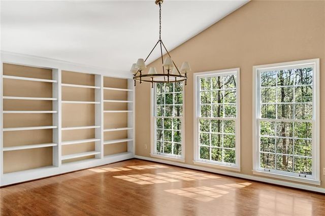 3391 Ridgewood Road NW, Atlanta, GA 30327