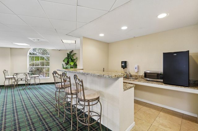 1620 Presidential Way 310, West Palm Beach, FL 33401