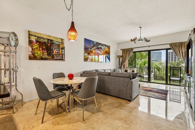 1620 Presidential Way 310, West Palm Beach, FL 33401