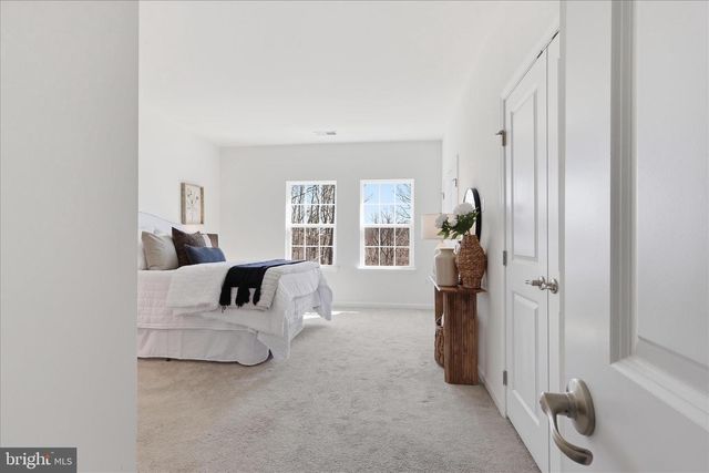 517 VIEW POINT WAY, Fredericksburg, VA 22405