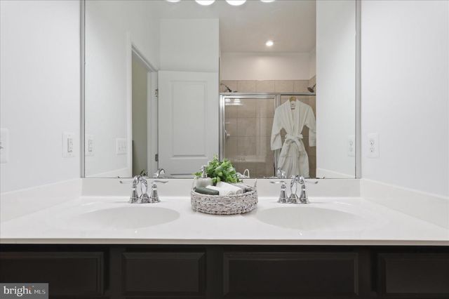 517 VIEW POINT WAY, Fredericksburg, VA 22405