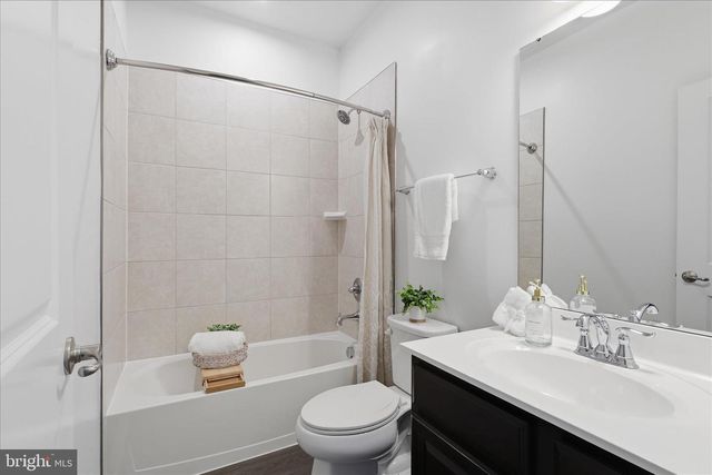 517 VIEW POINT WAY, Fredericksburg, VA 22405